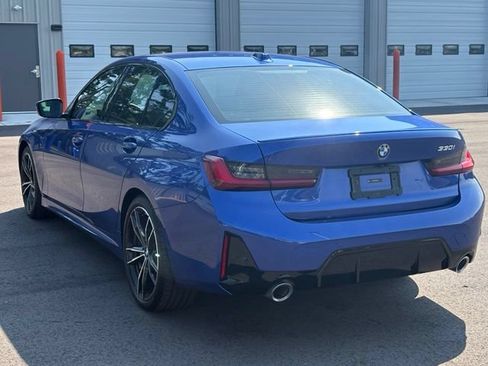 Used 2024 BMW 330i Sedan w/ M Sport Package RWD image 3
