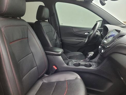 Used 2022 Chevrolet Equinox RS w/ RS Leather Package FWD image 21