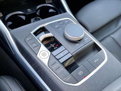 Used 2024 BMW 430i Convertible w/ Convenience Package image 34