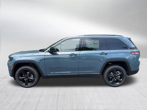 New 2026 Jeep Grand Cherokee Limited AWD/4WD image 8