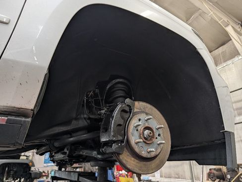 Used 2018 Chevrolet Tahoe Premier AWD/4WD image 15