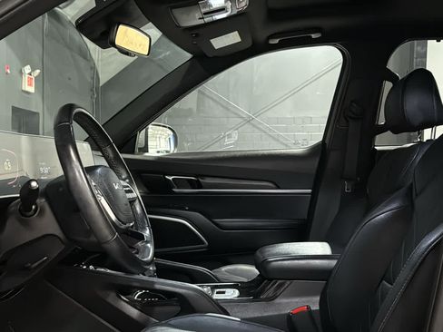 Used 2024 Kia Telluride EX X-Line AWD/4WD image 10