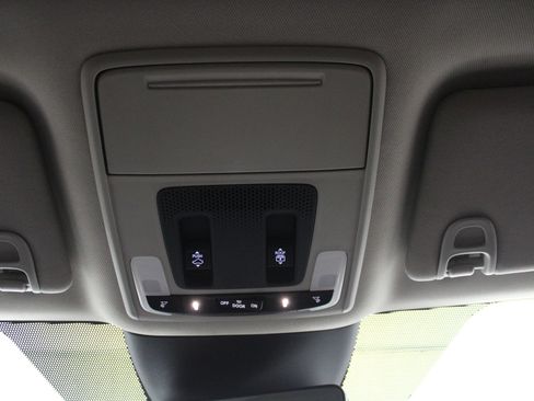 Used 2023 Honda Pilot Elite image 37