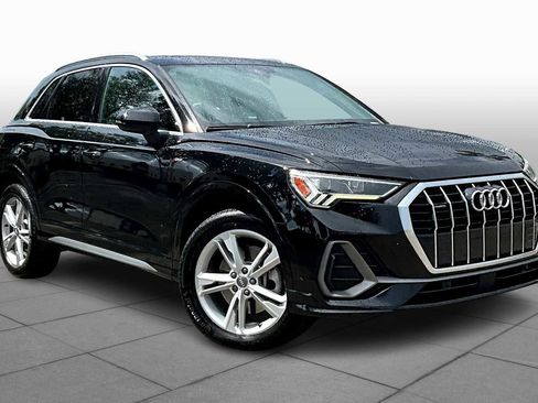 Used 2019 Audi Q3 2.0T Premium Plus image 2