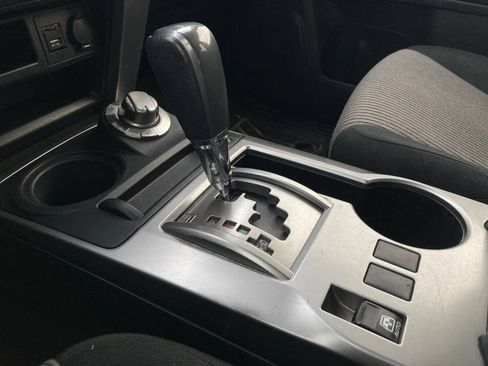 Used 2024 Toyota 4Runner SR5 AWD/4WD image 26