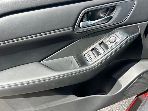 New 2026 Nissan Rogue SV image 10