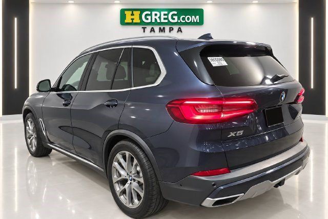 Used 2020 BMW X5 sDrive40i w/ Luxury Seating Package RWD image 2