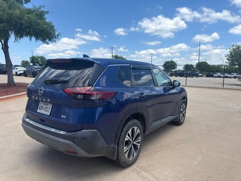 Certified 2022 Nissan Rogue SV FWD image 5
