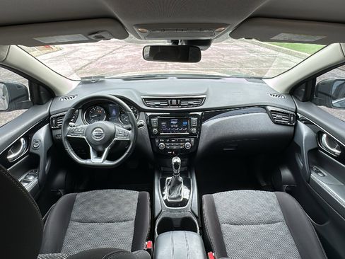 Certified 2021 Nissan Rogue Sport SV image 27