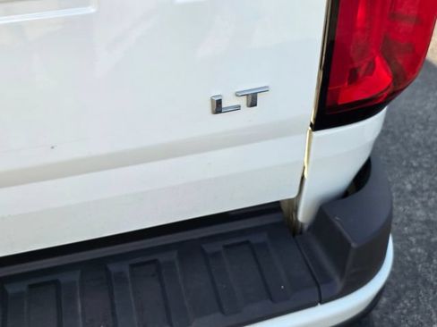 Used 2022 Chevrolet Colorado LT w/ Fleet Safety Package RWD image 11