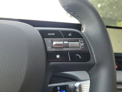 New 2025 Hyundai Ioniq 5 SE image 20