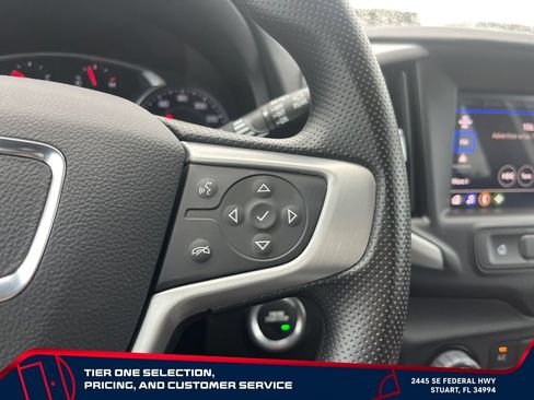 Used 2024 GMC Terrain SLE AWD/4WD image 27