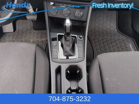 Used 2021 Volkswagen Jetta S w/ Driver Assistance Package image 18