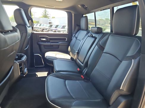 New 2026 RAM 2500 Laramie AWD/4WD image 14