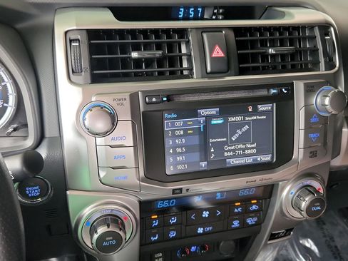 Used 2018 Toyota 4Runner Limited AWD/4WD image 18