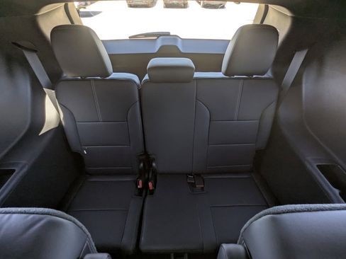 New 2026 GMC Acadia Elevation w/ Elevation Premium Package AWD/4WD image 16