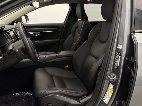 Used 2019 Volvo V90 T6 Cross Country w/ Advanced Package image 14