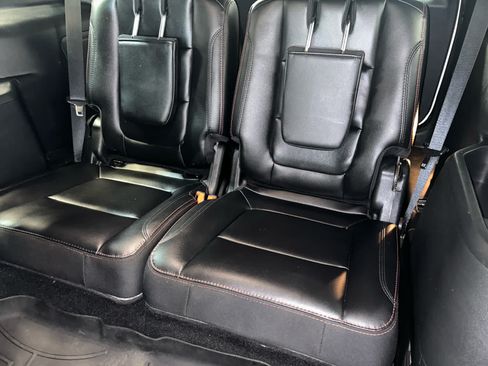 Used 2019 Ford Explorer Sport w/ Equipment Group 401A AWD/4WD image 6