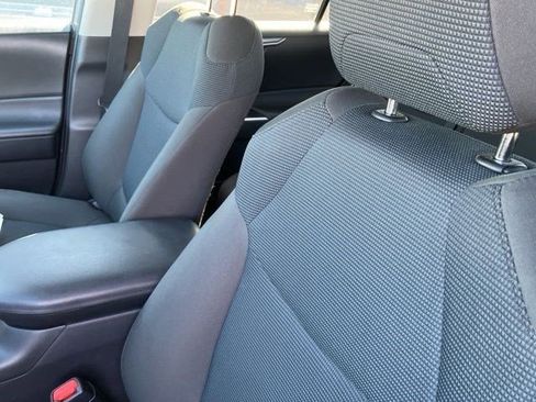 Used 2023 Toyota RAV4 LE image 7