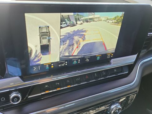 Used 2022 GMC Sierra 1500 SLT w/ SLT Premium Plus Package AWD/4WD image 44