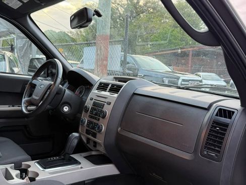 Used 2011 Ford Escape XLT w/ Class II Trailer Tow Pkg image 13