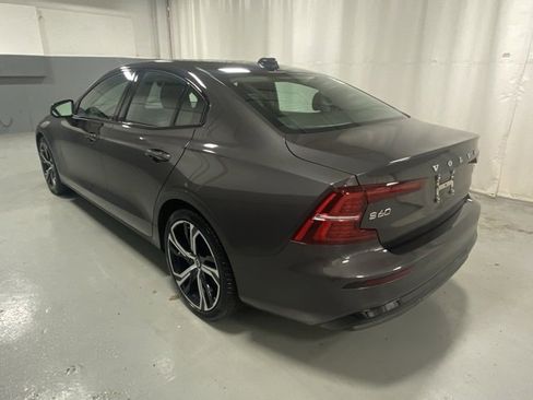 Certified 2025 Volvo S60 B5 Core image 2