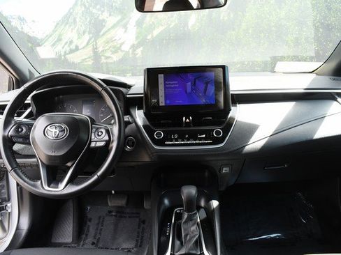 Certified 2024 Toyota Corolla SE image 18