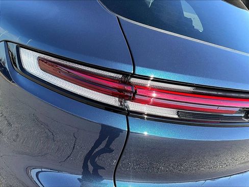 Certified 2026 Porsche Cayenne E-Hybrid AWD/4WD image 20