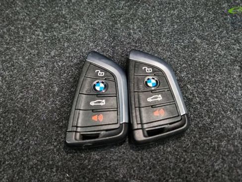 Used 2025 BMW 330i Sedan RWD image 60