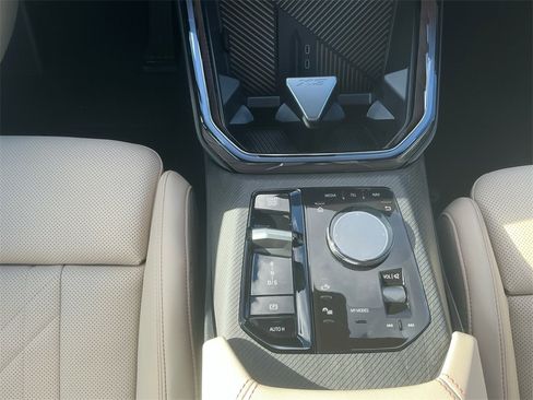 New 2026 BMW X3 xDrive30 w/ Premium Package image 11