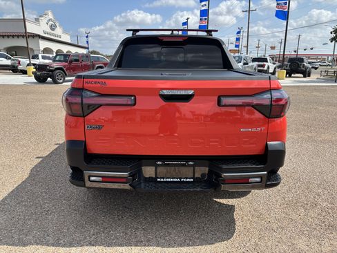 Used 2025 Hyundai Santa Cruz XRT AWD/4WD image 3
