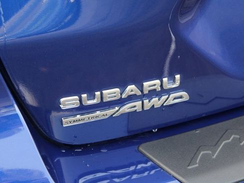 Used 2024 Subaru Crosstrek 2.0i Premium w/ Crosstrek Mirror Package image 33