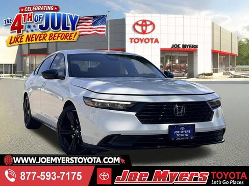 Used 2023 Honda Accord Sport image 1