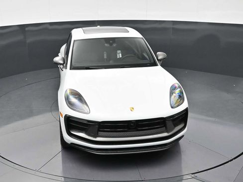 New 2026 Porsche Macan Turbo AWD/4WD image 36