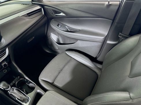 Used 2024 Buick Encore GX Sport Touring image 19