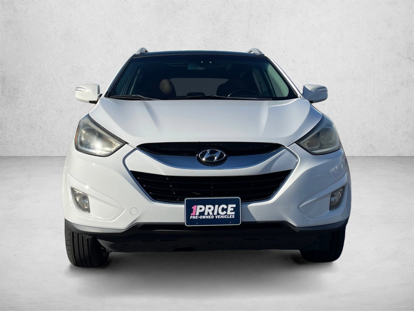 Used 2015 Hyundai Tucson Limited w/ Option Group 03 FWD image 2