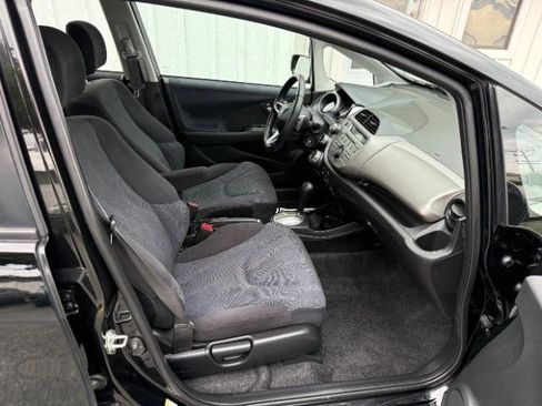 Used 2011 Honda Fit Sport image 9