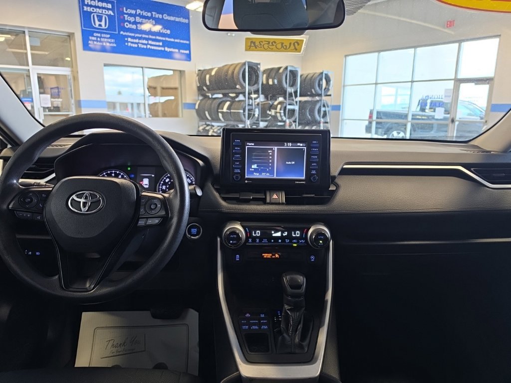 Used 2021 Toyota RAV4 XLE AWD/4WD image 9