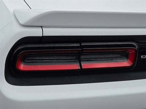 Used 2018 Dodge Challenger GT w/ GT Interior Package image 10