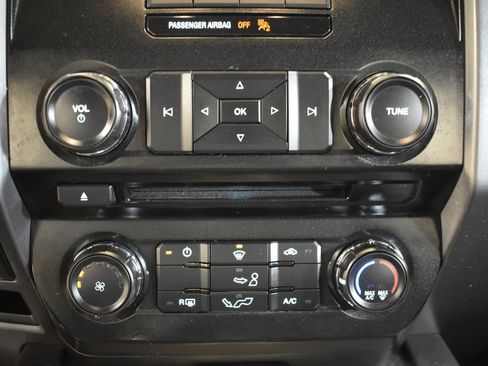 Used 2016 Ford F150 XLT w/ Equipment Group 301A Mid image 21