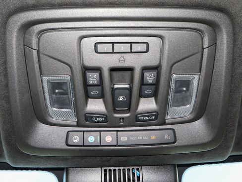 Used 2023 GMC Sierra 1500 AT4X image 39