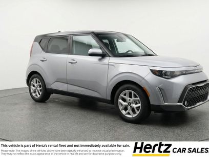 Used 2025 Kia Soul LX w/ LX Technology Package
