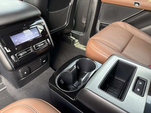 Certified 2023 Lincoln Aviator Reserve RWD image 16