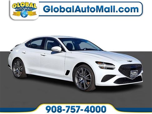 Used 2024 Genesis G70 2.5T image 1