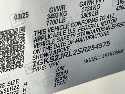 Used 2025 GMC Yukon XL Denali w/ Denali Reserve Package AWD/4WD image 35