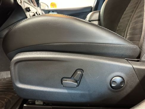 Used 2023 Dodge Charger Scat Pack w/ Daytona Edition Group image 17