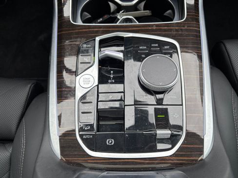 Used 2026 BMW X7 xDrive40i image 30