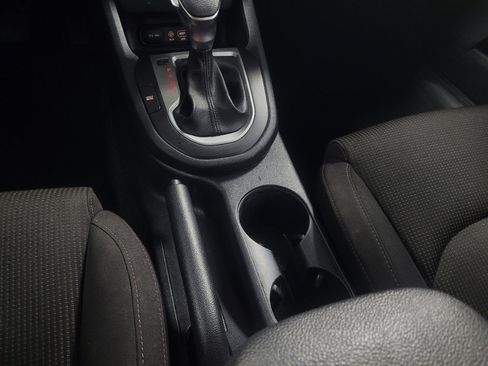 Used 2019 Kia Forte LXS FWD image 26