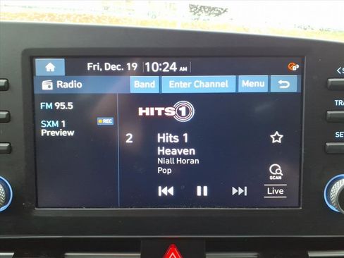 Certified 2023 Hyundai Elantra SEL image 18