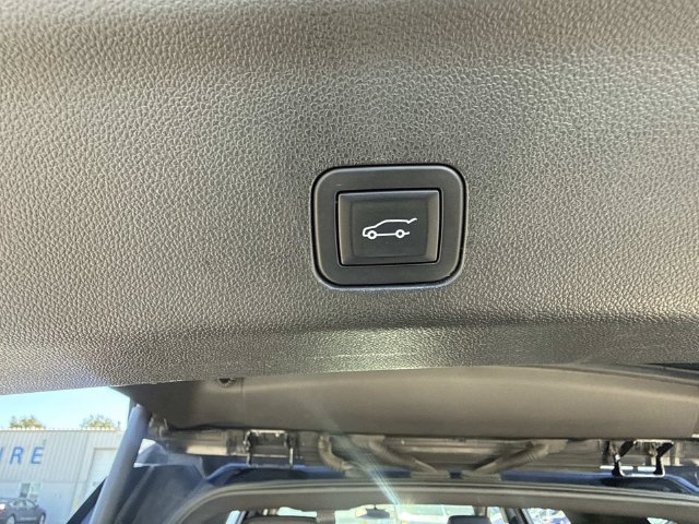 Used 2025 Chevrolet Tahoe LT AWD/4WD image 7